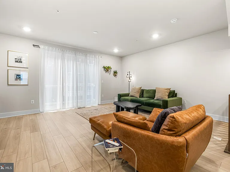108 Glass Ln — Photo 11
