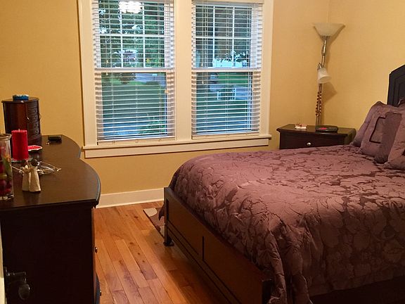 5th image of 5027 N Clarendon Pl