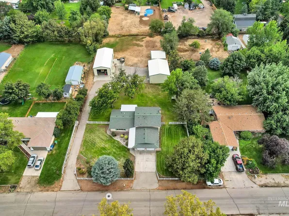10285 W Saranac Dr, Boise, ID 83709