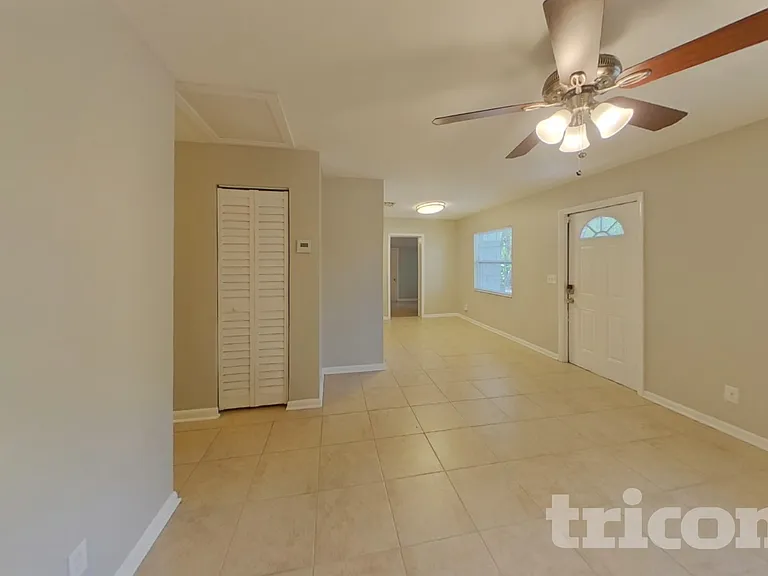 4313 W Bay Ave — Photo 3