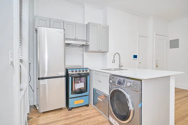 Rented by Living New York | media 10