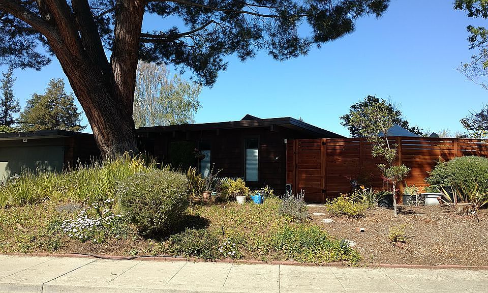 1st image of 942 Eichler Dr