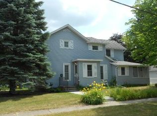 803 W Center St, Alma, MI 48801