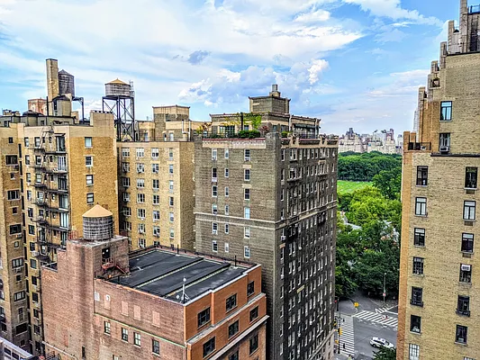 Rented by PocketBroker Inc | media 27