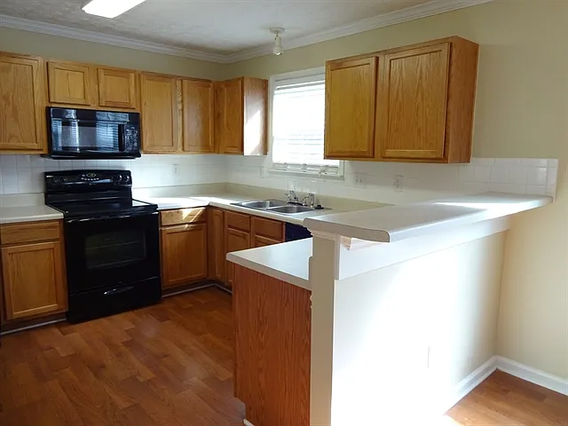 1633 Virgil Pond Ln — Photo 2