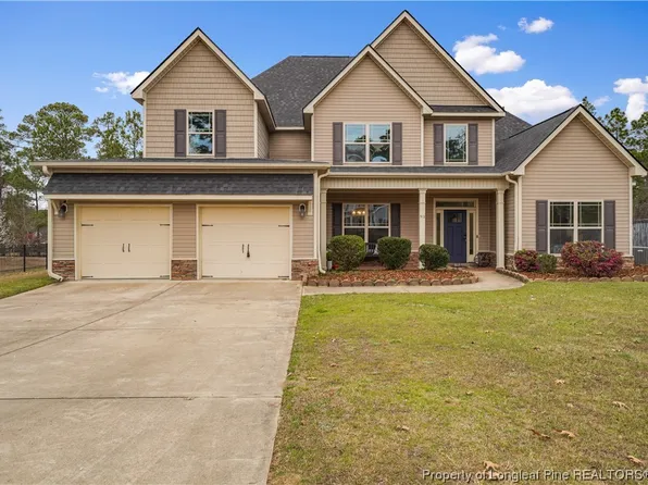 93 Castlebay Dr, Sanford, NC 27332