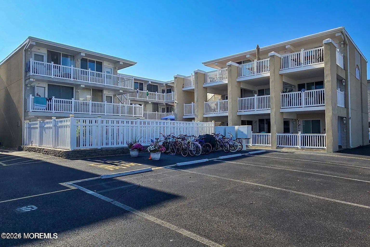 1 bed, 289 sqft, $1,500 — Photo 2