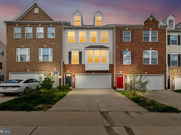1664 Dorothy Ln, Woodbridge, VA 22191