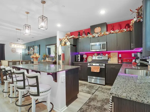 5216 Beachfront Cove St #50, San Diego, CA 92154