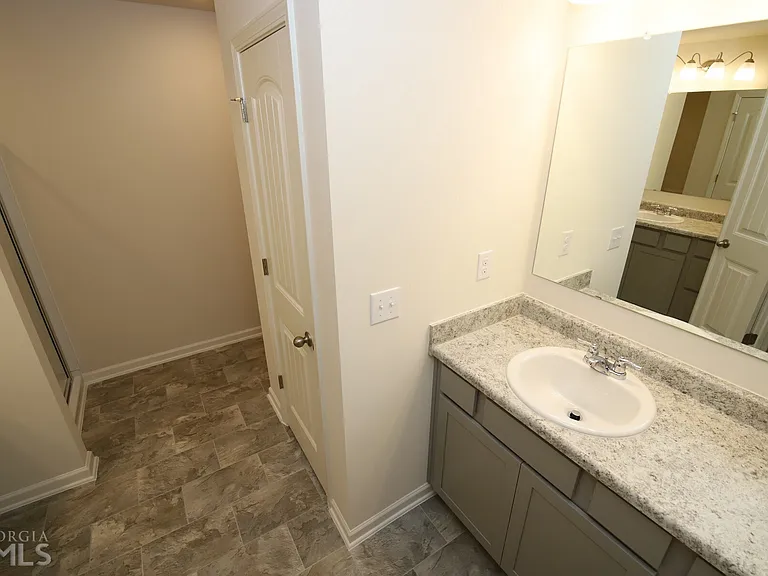 85 Chastain Cir — Photo 13