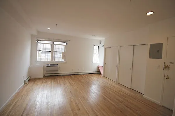 Rented by Compass | media 4