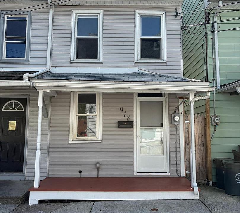 1st image of 918 Elizabeth St