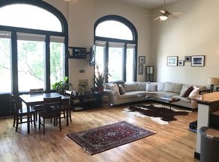 2049 W Broad St APT 301, Richmond, VA 23220