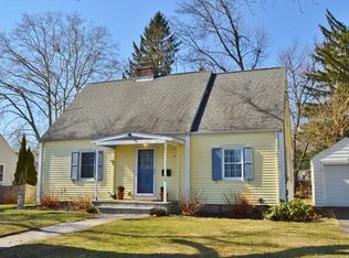 73 Beverly Rd, West Hartford, CT 06119