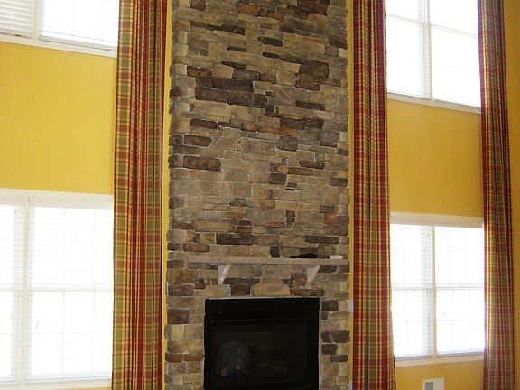 5th image of 55 Hemlock Dr