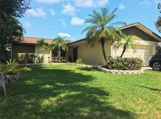 12980 Pine Way Dr, Largo, FL 33773