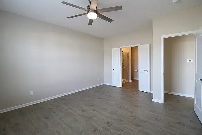 409 Halton Dr — Photo 17