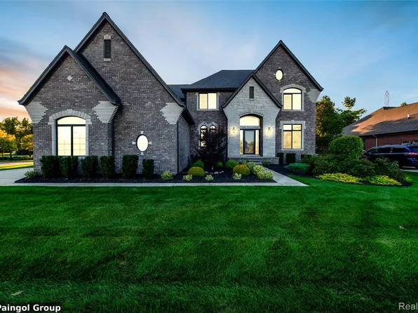 54491 Preston Pines Ln, Shelby Township, MI 48315