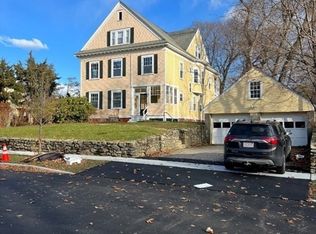 73 Moore Ave, Worcester, MA 01602