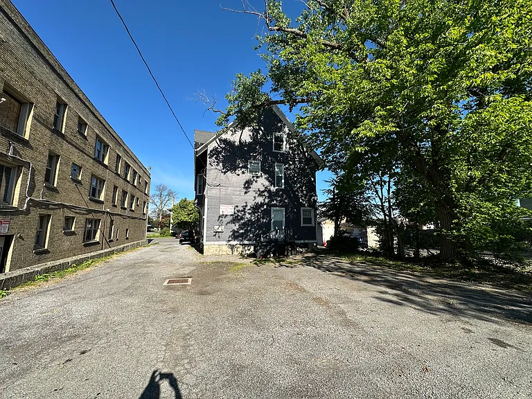 2449 Delaware Ave #2UPR — Photo 18