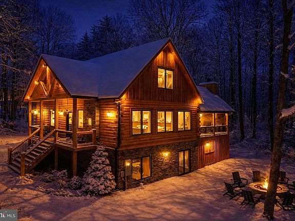 2nd image of 1067 N Camp Rd