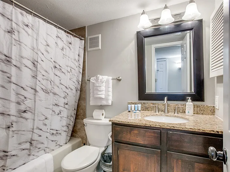 4436 Odessa Dr — Photo 15