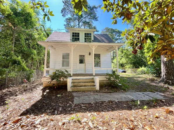 146 Brewster Hussey Ln, Southern Pines, NC 28387