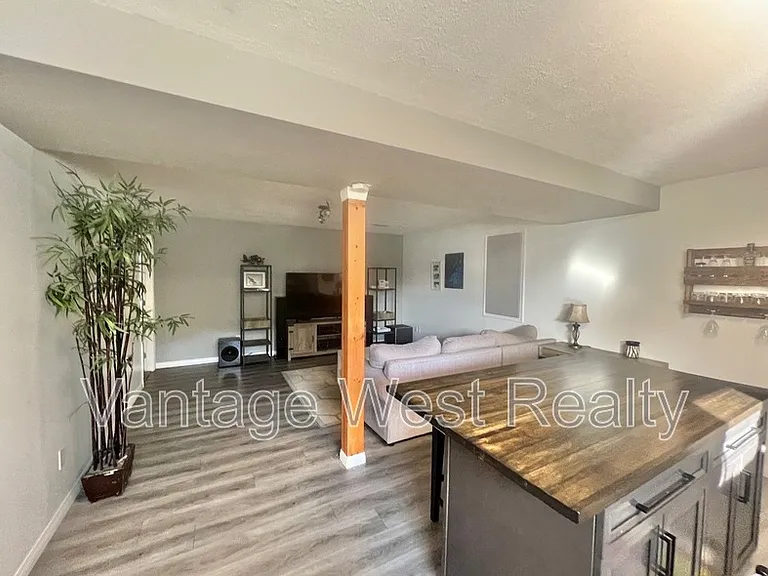 210B Dell Rd — Photo 9