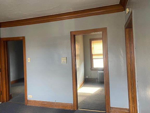 3rd image of 7000 S Talman Ave #2W