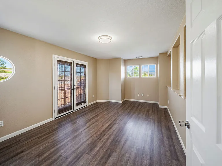 4855 Greencastle Way — Photo 33