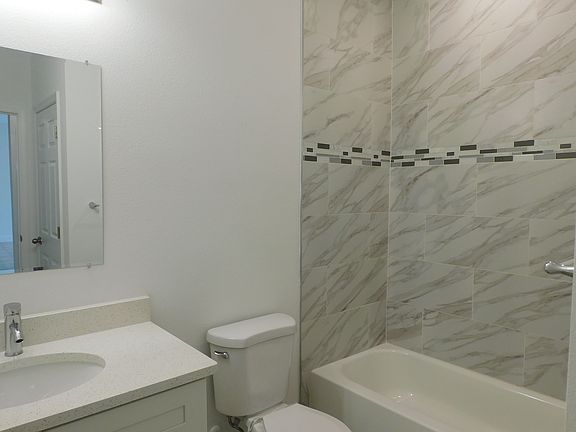 4th image of 15359 SW 21st Ct