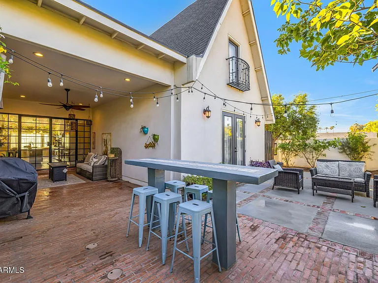 4402 E Turney Ave — Photo 32
