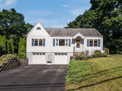 109 Upper State Street, North Haven, CT, 06473
