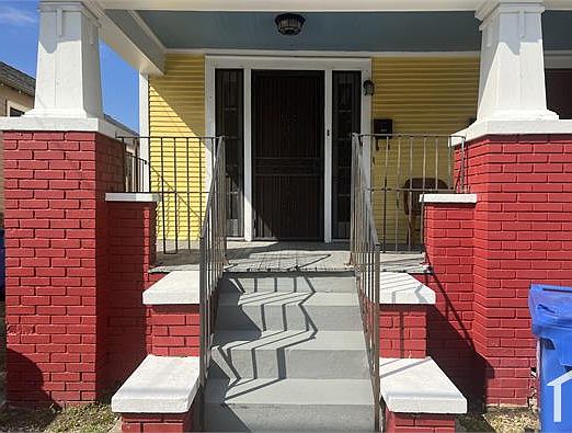 1st image of 4425 Dhemecourt St