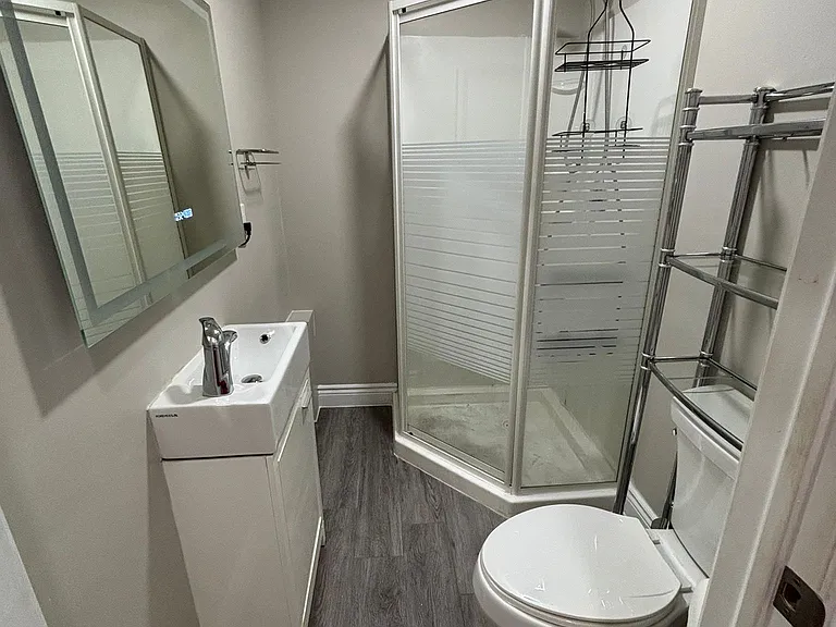 156 James St S #2A — Photo 10