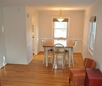 7511 Lisle Ave Falls Church Va 243 Zillow