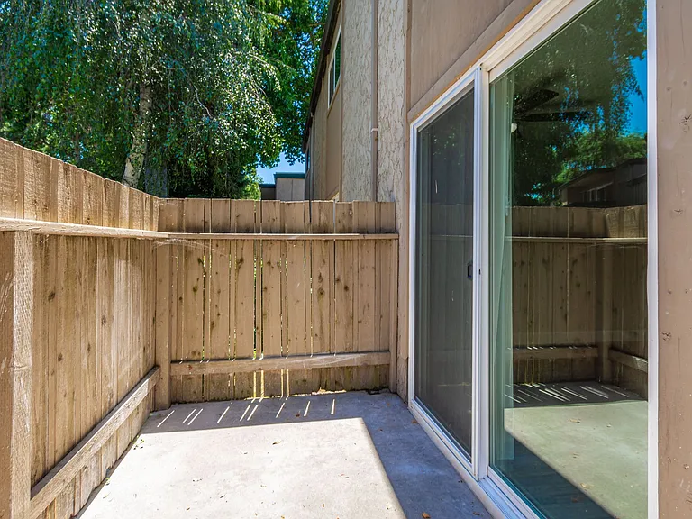 Redwoods at Mather Station Apartments — Photo 81