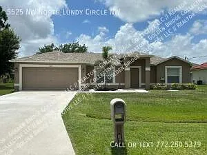 5525 NW North Lundy Cir — Photo 1