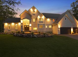 13984 Jodrell St, Circle Pines, MN 55014