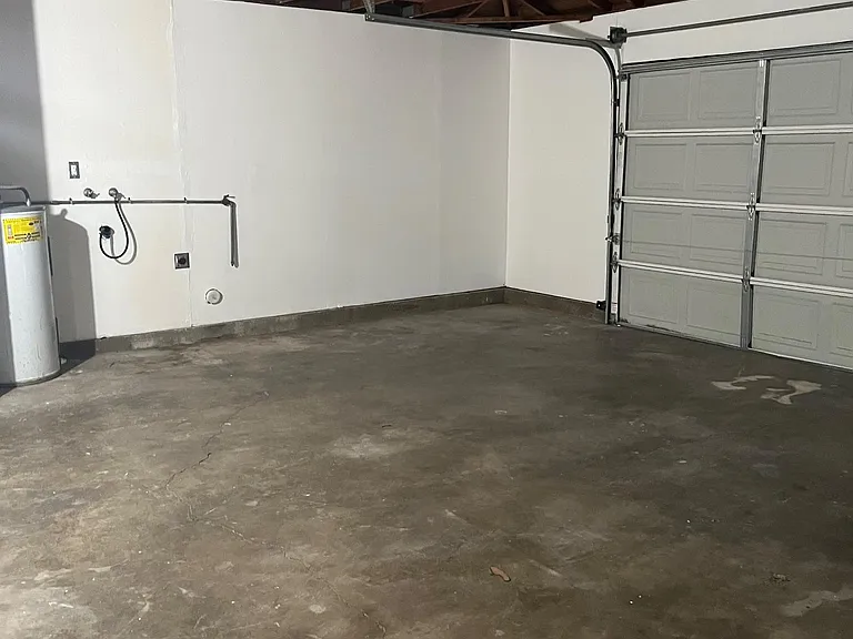 4009 Vosburg St — Photo 15