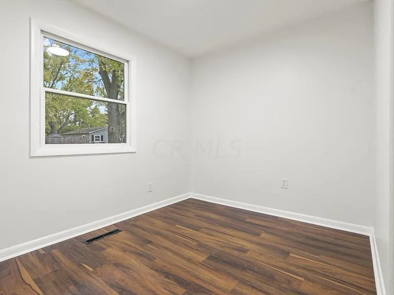 4450 Darley Ct — Photo 10