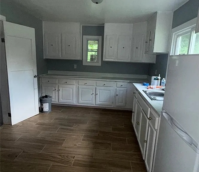 1021 California Dr — Photo 6