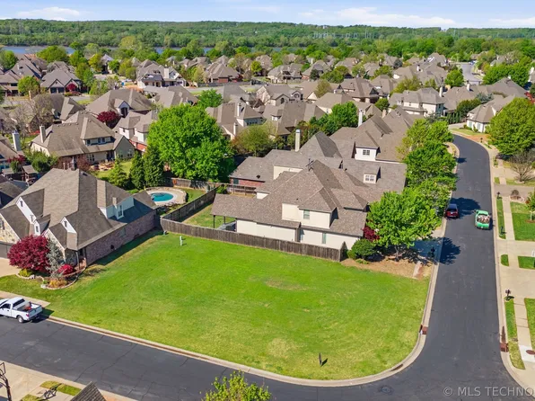 4322 E 117th Dr, Tulsa, OK 74137