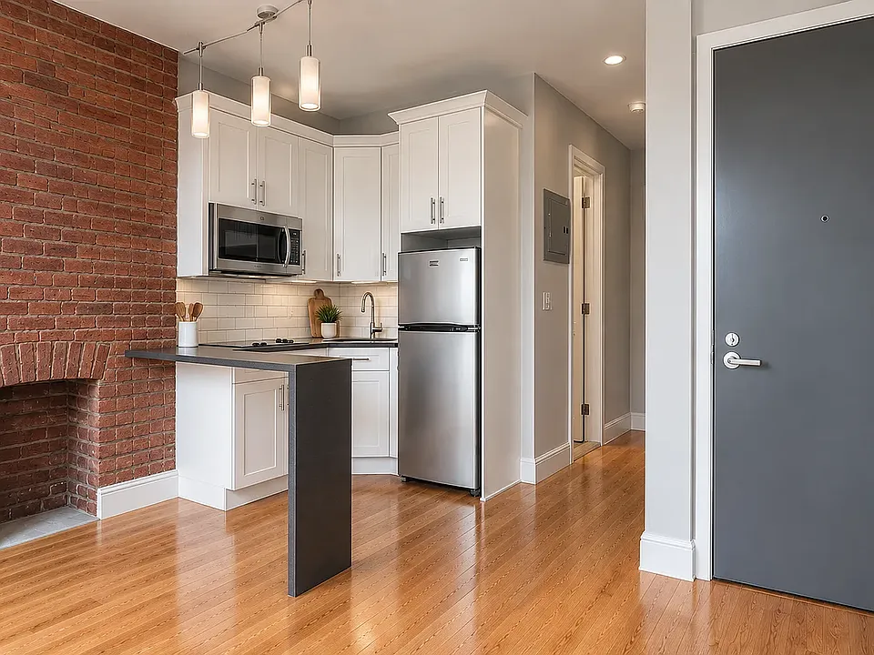 728 Franklin Ave #4