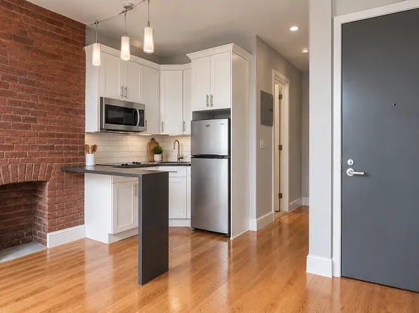 728 Franklin Ave #4, Brooklyn, NY 11238