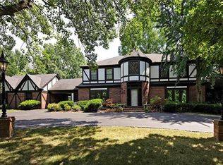 404 Tregaron Pl, Saint Louis, MO 63131