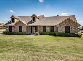10033 Fireside Ln, Forney, TX 75126