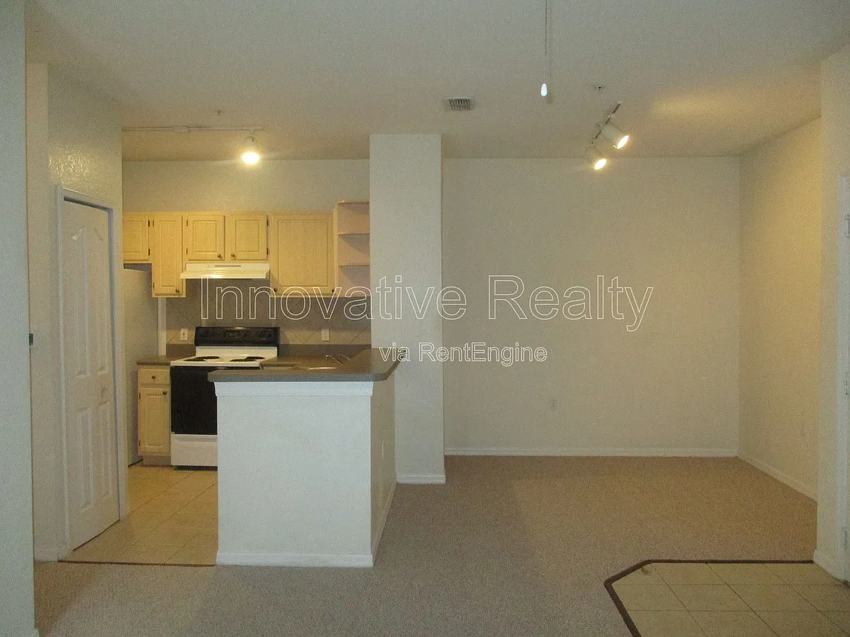 Building Photo - 1375 Lake Shadow Cir