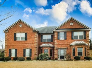 6483 Foggy Oak Dr, Fairburn, GA 30213