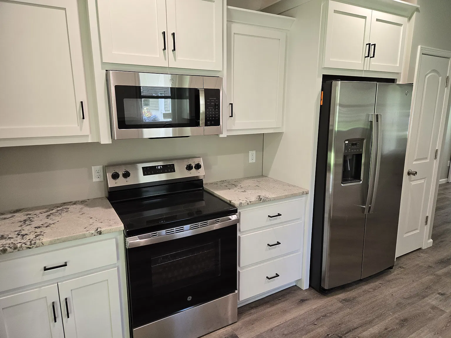 4 bed, 2000 sqft, $2,500 — Photo 3